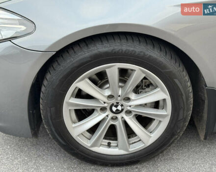 Сірий БМВ 5 Серія, об'ємом двигуна 2 л та пробігом 210 тис. км за 15000 $, фото 23 на Automoto.ua