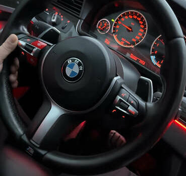 Серый БМВ 5 Серия, объемом двигателя 2.98 л и пробегом 129 тыс. км за 20500 $, фото 13 на Automoto.ua