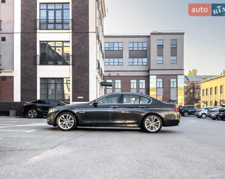 Серый БМВ 5 Серия, объемом двигателя 3 л и пробегом 101 тыс. км за 23400 $, фото 19 на Automoto.ua