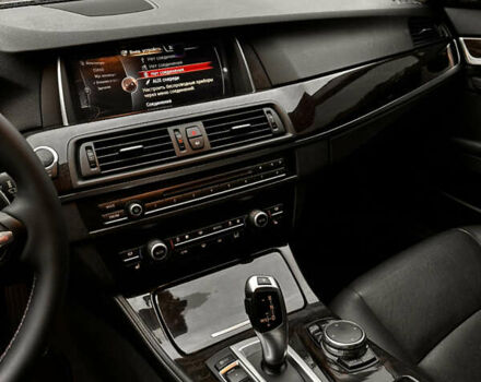 Серый БМВ 5 Серия, объемом двигателя 2 л и пробегом 365 тыс. км за 14350 $, фото 51 на Automoto.ua