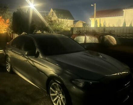 Серый БМВ 5 Серия, объемом двигателя 2.98 л и пробегом 100 тыс. км за 22000 $, фото 3 на Automoto.ua