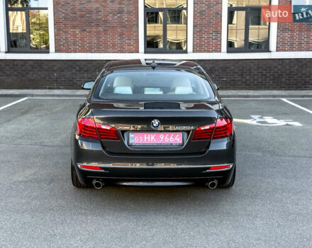 Серый БМВ 5 Серия, объемом двигателя 3 л и пробегом 101 тыс. км за 23400 $, фото 15 на Automoto.ua