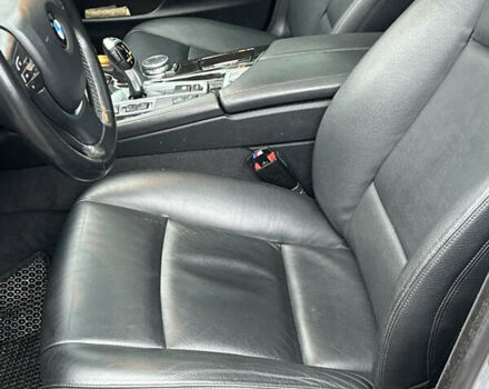 Серый БМВ 5 Серия, объемом двигателя 2.98 л и пробегом 101 тыс. км за 17750 $, фото 16 на Automoto.ua