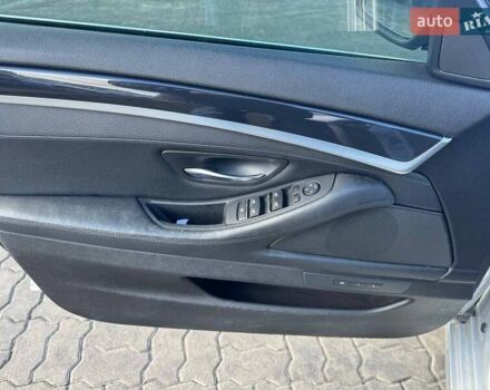 БМВ 5 Серия 2015 в Львове на Automoto.ua Серый БМВ 5 Серия, объемом двигателя 2 л и пробегом 216 тыс. км за 14900 $, фото 19 на Automoto.ua