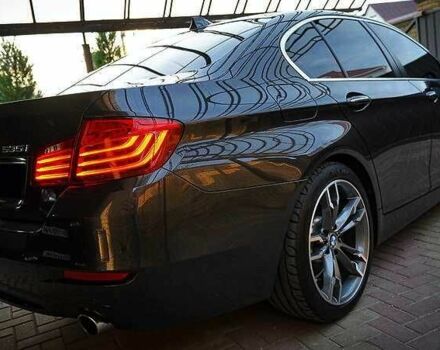 Серый БМВ 5 Серия, объемом двигателя 3 л и пробегом 75 тыс. км за 15000 $, фото 14 на Automoto.ua