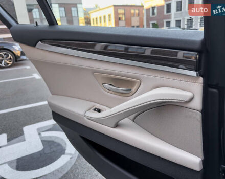 Серый БМВ 5 Серия, объемом двигателя 3 л и пробегом 101 тыс. км за 23400 $, фото 43 на Automoto.ua