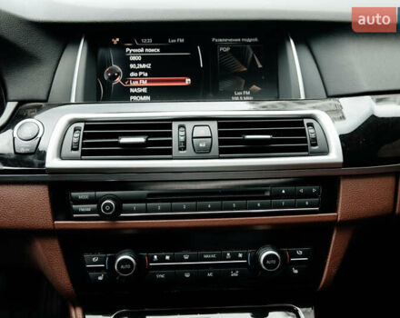 Сірий БМВ 5 Серія, об'ємом двигуна 2 л та пробігом 138 тис. км за 17100 $, фото 19 на Automoto.ua