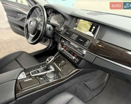 Серый БМВ 5 Серия, объемом двигателя 2 л и пробегом 61 тыс. км за 19999 $, фото 24 на Automoto.ua