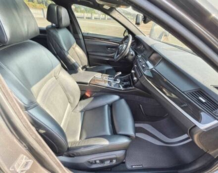 Серый БМВ 5 Серия, объемом двигателя 3 л и пробегом 76 тыс. км за 13400 $, фото 11 на Automoto.ua