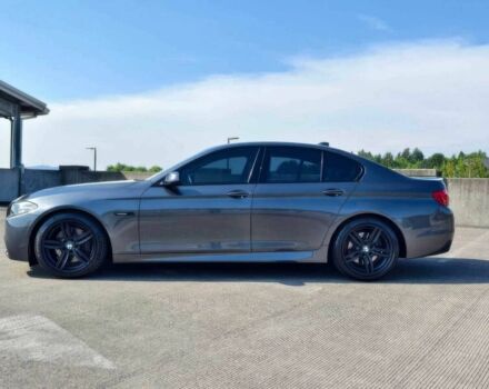 Серый БМВ 5 Серия, объемом двигателя 3 л и пробегом 76 тыс. км за 13400 $, фото 3 на Automoto.ua