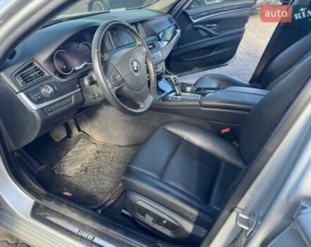 БМВ 5 Серия 2015 в Львове на Automoto.ua Серый БМВ 5 Серия, объемом двигателя 2 л и пробегом 216 тыс. км за 14900 $, фото 15 на Automoto.ua