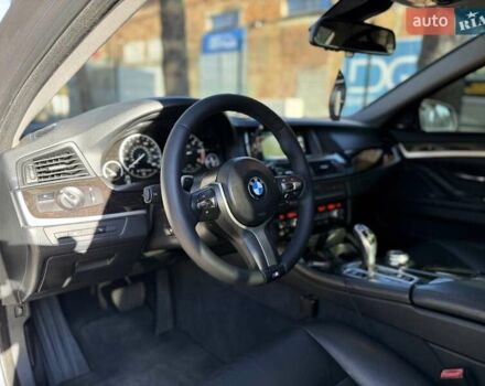 Серый БМВ 5 Серия, объемом двигателя 3 л и пробегом 183 тыс. км за 23550 $, фото 12 на Automoto.ua