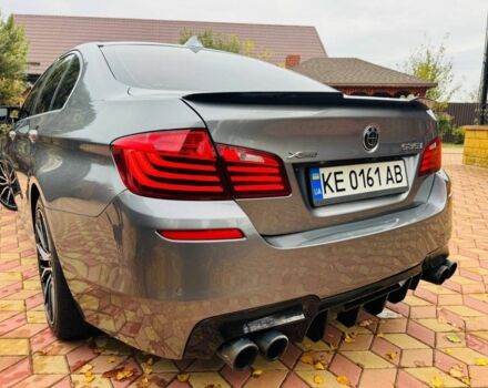 БМВ 5 Серія 2015 у Синельниковом на Automoto.ua Сірий БМВ 5 Серія, об'ємом двигуна 3 л та пробігом 243 тис. км за 15200 $, фото 11 на Automoto.ua