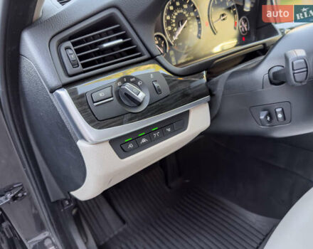 Серый БМВ 5 Серия, объемом двигателя 3 л и пробегом 101 тыс. км за 23400 $, фото 4 на Automoto.ua