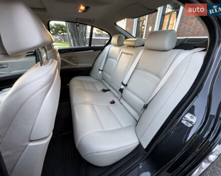 Серый БМВ 5 Серия, объемом двигателя 3 л и пробегом 101 тыс. км за 23400 $, фото 41 на Automoto.ua