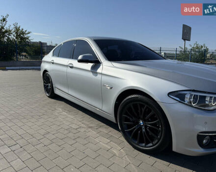 Серый БМВ 5 Серия, объемом двигателя 2 л и пробегом 64 тыс. км за 24500 $, фото 3 на Automoto.ua