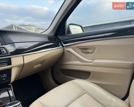 Сірий БМВ 5 Серія, об'ємом двигуна 2 л та пробігом 210 тис. км за 15000 $, фото 38 на Automoto.ua