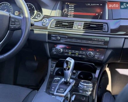 Серый БМВ 5 Серия, объемом двигателя 2 л и пробегом 64 тыс. км за 24500 $, фото 17 на Automoto.ua