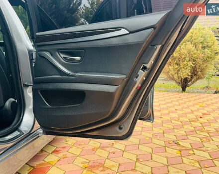 Сірий БМВ 5 Серія, об'ємом двигуна 2.98 л та пробігом 243 тис. км за 15500 $, фото 6 на Automoto.ua