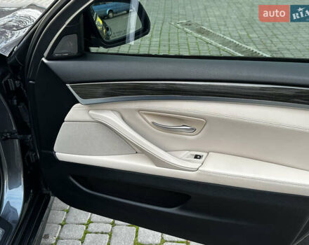 Серый БМВ 5 Серия, объемом двигателя 3 л и пробегом 65 тыс. км за 25500 $, фото 20 на Automoto.ua