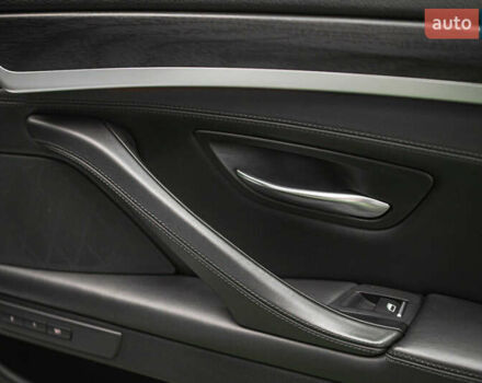 Серый БМВ 5 Серия, объемом двигателя 4.39 л и пробегом 111 тыс. км за 26500 $, фото 17 на Automoto.ua