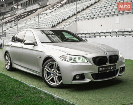Серый БМВ 5 Серия, объемом двигателя 4.39 л и пробегом 111 тыс. км за 26500 $, фото 6 на Automoto.ua