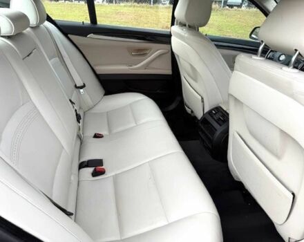 Серый БМВ 5 Серия, объемом двигателя 3 л и пробегом 76 тыс. км за 13000 $, фото 11 на Automoto.ua