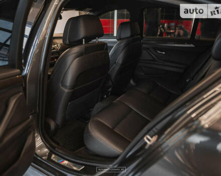 Серый БМВ 5 Серия, объемом двигателя 3 л и пробегом 197 тыс. км за 26000 $, фото 17 на Automoto.ua