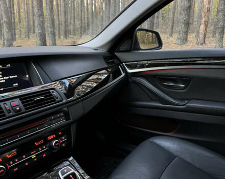 Серый БМВ 5 Серия, объемом двигателя 3 л и пробегом 177 тыс. км за 17500 $, фото 18 на Automoto.ua