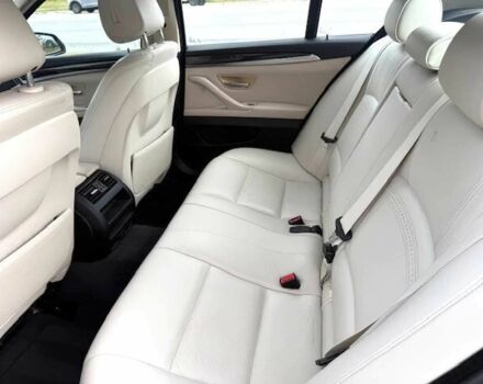 Серый БМВ 5 Серия, объемом двигателя 3 л и пробегом 76 тыс. км за 13000 $, фото 12 на Automoto.ua