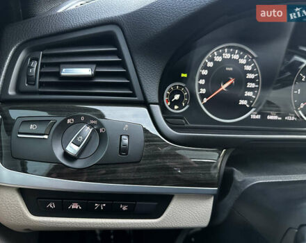 Серый БМВ 5 Серия, объемом двигателя 3 л и пробегом 65 тыс. км за 25500 $, фото 30 на Automoto.ua