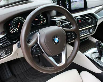 Серый БМВ 5 Серия, объемом двигателя 2.99 л и пробегом 138 тыс. км за 34500 $, фото 17 на Automoto.ua