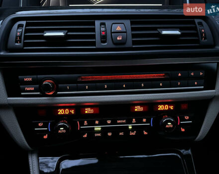 Серый БМВ 5 Серия, объемом двигателя 3 л и пробегом 65 тыс. км за 25500 $, фото 57 на Automoto.ua