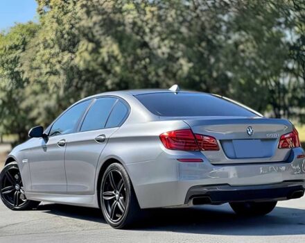 Серый БМВ 5 Серия, объемом двигателя 4.4 л и пробегом 79 тыс. км за 10000 $, фото 6 на Automoto.ua