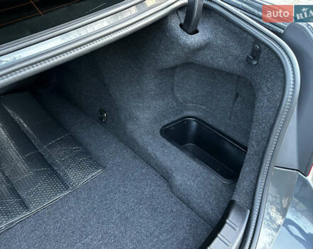 Серый БМВ 5 Серия, объемом двигателя 3 л и пробегом 65 тыс. км за 25500 $, фото 68 на Automoto.ua