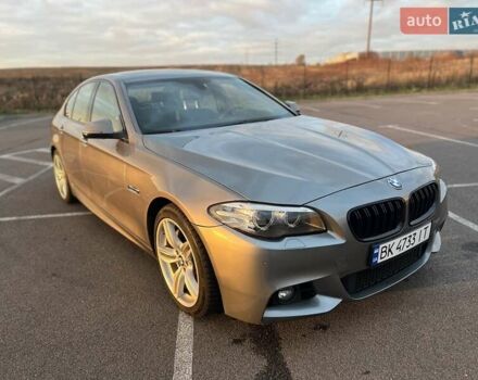 БМВ 5 Серия 2016 в Киеве на Automoto.ua Серый БМВ 5 Серия, объемом двигателя 2.98 л и пробегом 106 тыс. км за 20900 $, фото 5 на Automoto.ua