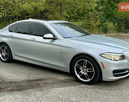 Серый БМВ 5 Серия, объемом двигателя 3 л и пробегом 185 тыс. км за 15000 $, фото 12 на Automoto.ua