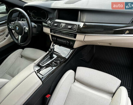 Серый БМВ 5 Серия, объемом двигателя 3 л и пробегом 65 тыс. км за 25500 $, фото 11 на Automoto.ua