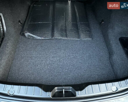 Серый БМВ 5 Серия, объемом двигателя 3 л и пробегом 65 тыс. км за 25500 $, фото 66 на Automoto.ua