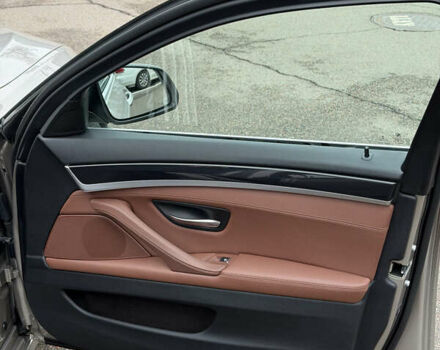 Сірий БМВ 5 Серія, об'ємом двигуна 2 л та пробігом 147 тис. км за 14500 $, фото 45 на Automoto.ua