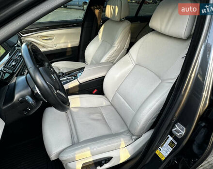 Серый БМВ 5 Серия, объемом двигателя 3 л и пробегом 65 тыс. км за 25500 $, фото 79 на Automoto.ua