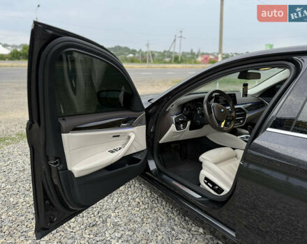 Серый БМВ 5 Серия, объемом двигателя 2.99 л и пробегом 254 тыс. км за 33500 $, фото 7 на Automoto.ua