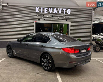 Серый БМВ 5 Серия, объемом двигателя 2 л и пробегом 131 тыс. км за 24000 $, фото 4 на Automoto.ua