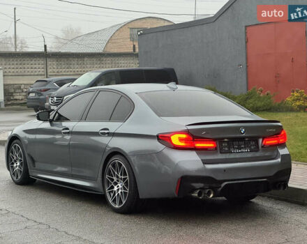 Серый БМВ 5 Серия, объемом двигателя 3 л и пробегом 120 тыс. км за 34900 $, фото 5 на Automoto.ua
