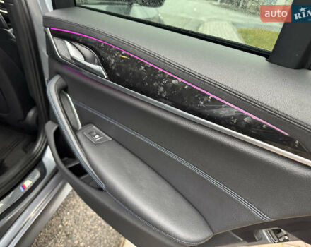 Серый БМВ 5 Серия, объемом двигателя 3 л и пробегом 120 тыс. км за 34900 $, фото 25 на Automoto.ua