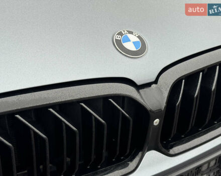 Серый БМВ 5 Серия, объемом двигателя 3 л и пробегом 120 тыс. км за 34900 $, фото 10 на Automoto.ua