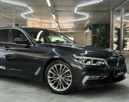 Серый БМВ 5 Серия, объемом двигателя 3 л и пробегом 164 тыс. км за 36900 $, фото 3 на Automoto.ua