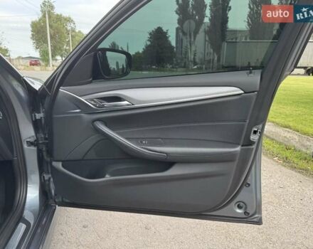 Серый БМВ 5 Серия, объемом двигателя 2 л и пробегом 118 тыс. км за 29500 $, фото 20 на Automoto.ua