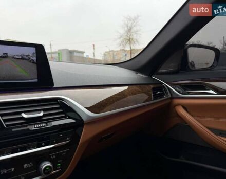 Серый БМВ 5 Серия, объемом двигателя 2 л и пробегом 127 тыс. км за 27000 $, фото 82 на Automoto.ua