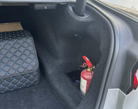 Серый БМВ 5 Серия, объемом двигателя 3 л и пробегом 160 тыс. км за 33500 $, фото 11 на Automoto.ua